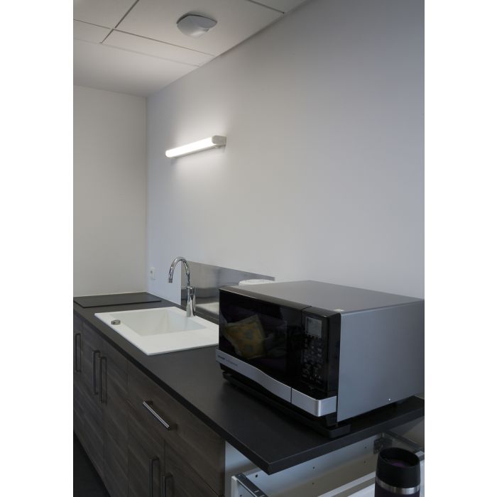 REGLETTE FIRST SDB 12W 1100LM 4000K + INTER 450MM main product photo