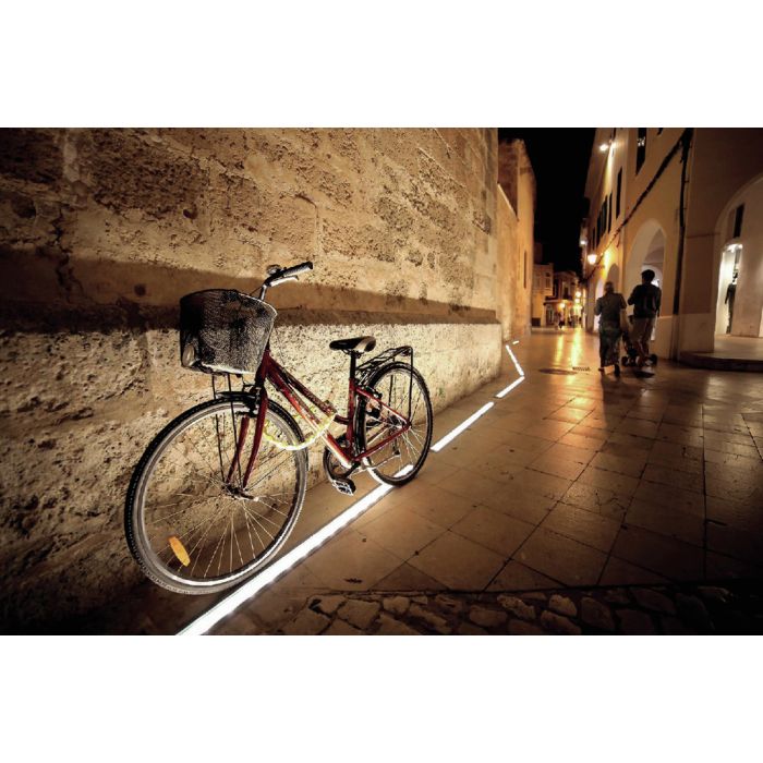 PULSE E LECHE MUR 25W 3100LM 4000K main product photo